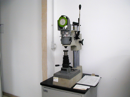 Durometro Analogico Rockwell/Brinell ERNST